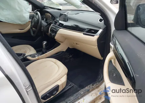 2018 BMW X1 xDrive28I из США, поврежденный, VIN WBXHT3C31J5K22765